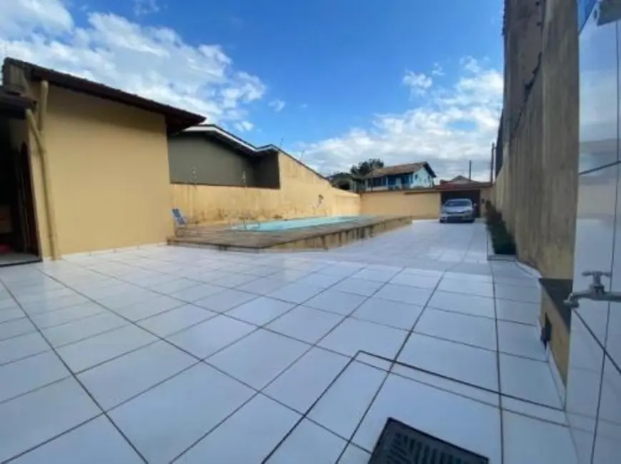 Foto 8 de Casa com 4 quartos à venda, 132m2 em Itanhaem - SP