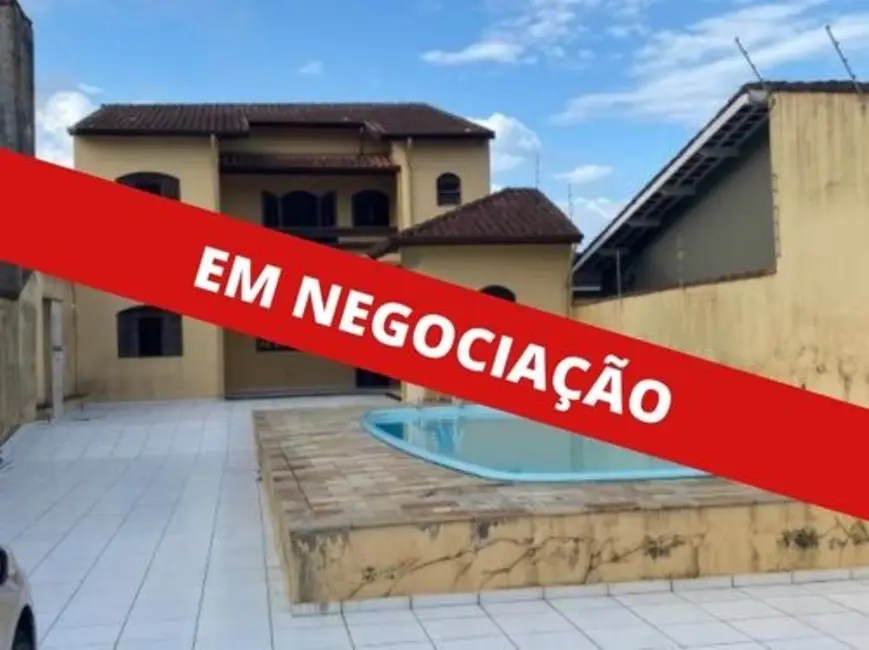 Foto 1 de Casa com 4 quartos à venda, 132m2 em Itanhaem - SP