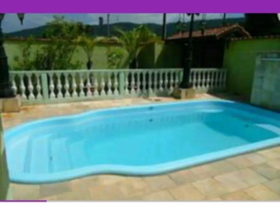 Foto 3 de Casa com 2 quartos à venda, 225m2 em Itanhaem - SP