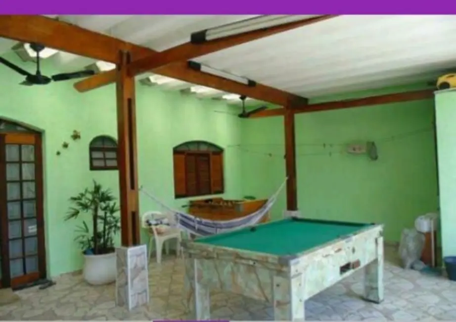 Foto 2 de Casa com 2 quartos à venda, 225m2 em Itanhaem - SP