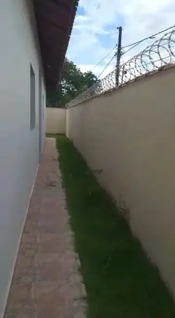 Foto 5 de Casa com 2 quartos à venda, 125m2 em Itanhaem - SP