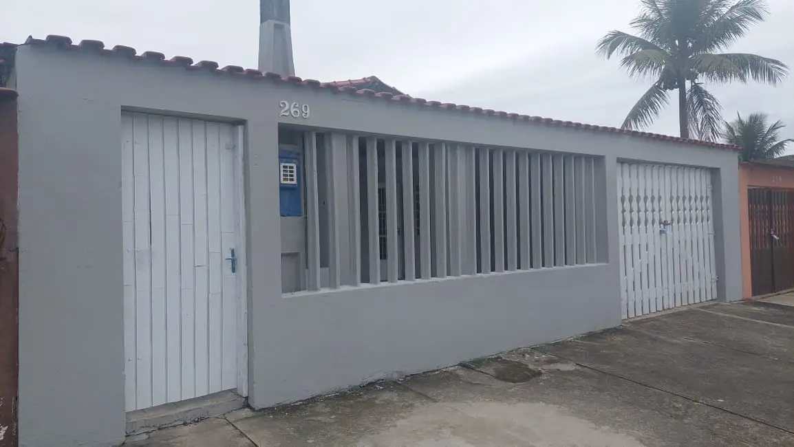 Foto 1 de Casa com 2 quartos à venda, 156m2 em Itanhaem - SP