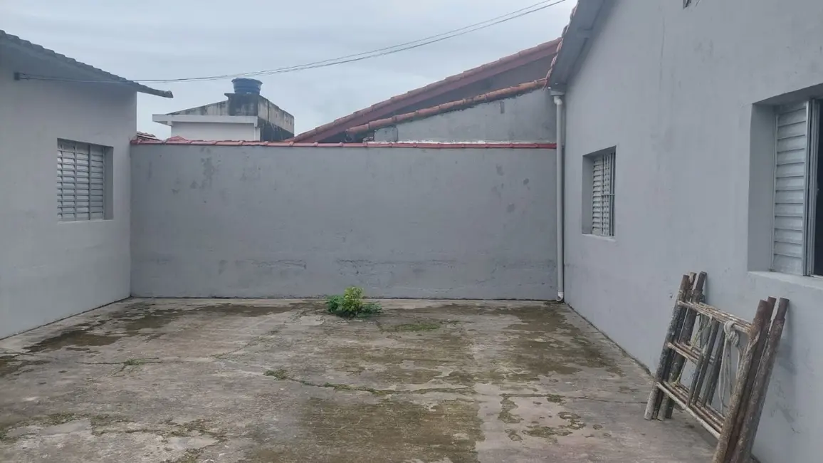 Foto 4 de Casa com 2 quartos à venda, 156m2 em Itanhaem - SP