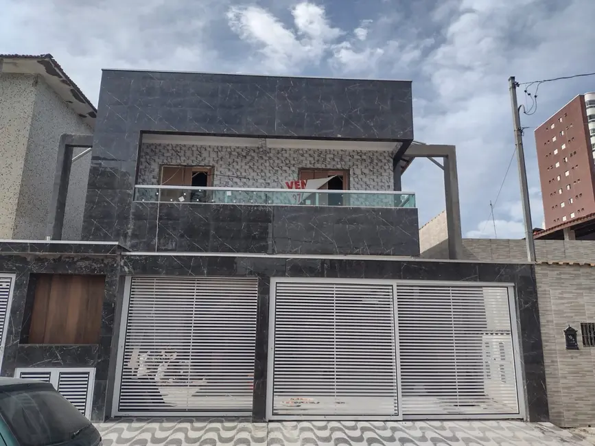 Foto 1 de Casa com 2 quartos à venda, 51m2 em Maracanã, Praia Grande - SP