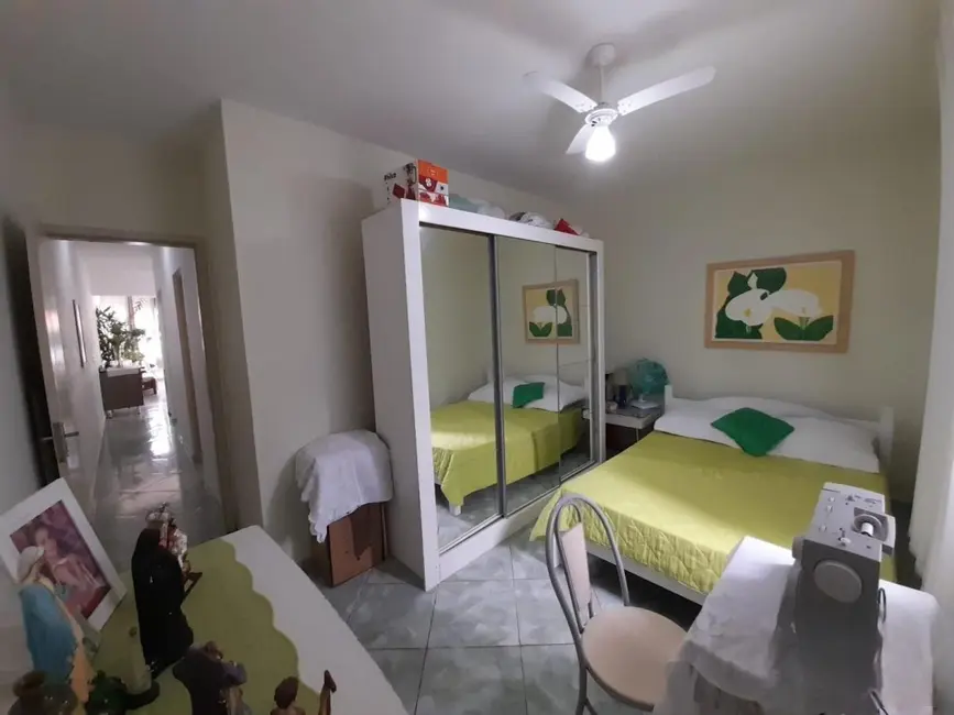 Casa com 2 quartos à venda, 60m2 em Peruibe - SP - imagem 5 Foto 5 de Casa com 2 quartos à venda, 60m2 em Peruibe - SP