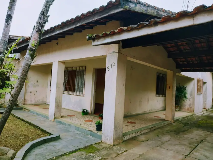 Foto 3 de Casa com 4 quartos à venda, 236m2 em Itanhaem - SP