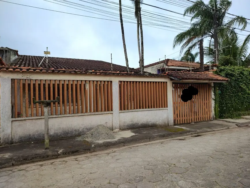 Foto 2 de Casa com 4 quartos à venda, 236m2 em Itanhaem - SP