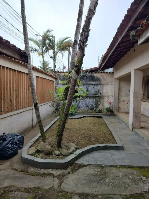 Foto 5 de Casa com 4 quartos à venda, 236m2 em Itanhaem - SP