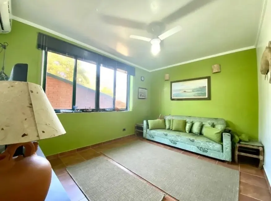 Casa de Condomínio com 4 quartos à venda, 255m2 em Peruibe - SP - imagem 6 Foto 6 de Casa de Condomínio com 4 quartos à venda, 255m2 em Peruibe - SP