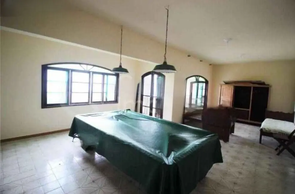 Casa com 3 quartos à venda, 294m2 em Centro, Peruibe - SP - imagem 7 Foto 7 de Casa com 3 quartos à venda, 294m2 em Centro, Peruibe - SP