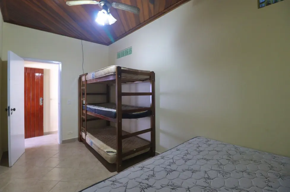 Casa com 3 quartos à venda, 80m2 em Peruibe - SP - imagem 7 Foto 7 de Casa com 3 quartos à venda, 80m2 em Peruibe - SP
