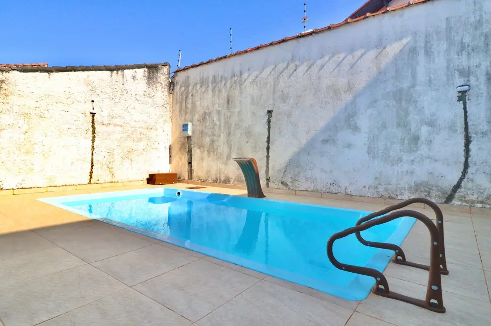 Casa com 3 quartos à venda, 80m2 em Peruibe - SP - imagem 4 Foto 4 de Casa com 3 quartos à venda, 80m2 em Peruibe - SP