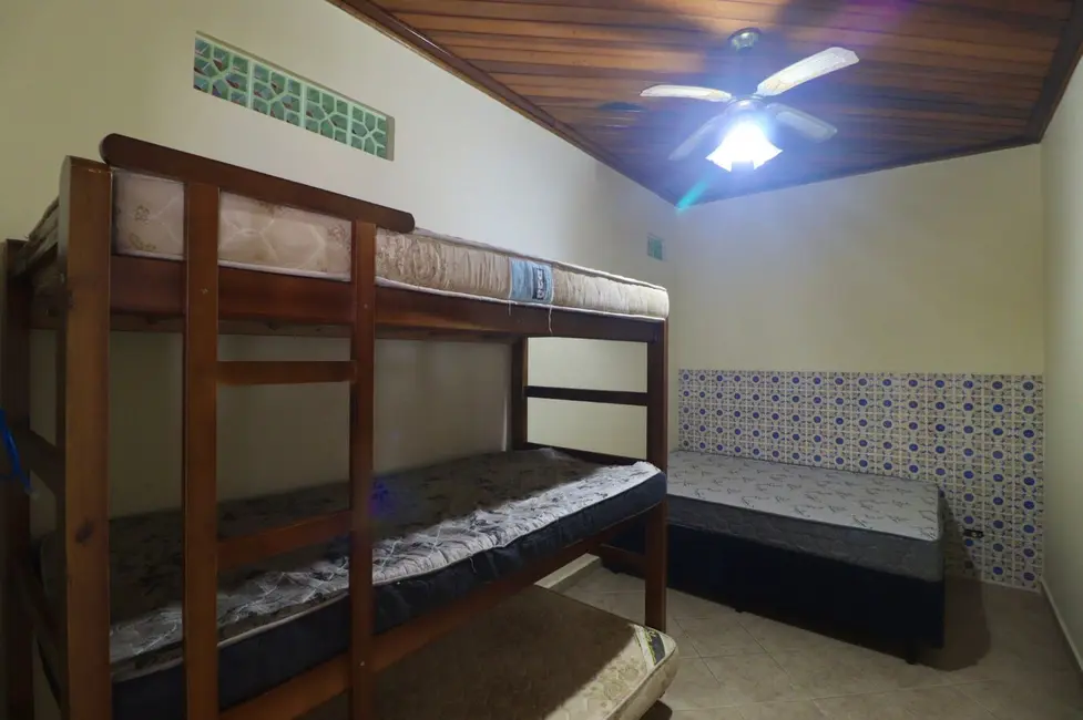 Casa com 3 quartos à venda, 80m2 em Peruibe - SP - imagem 6 Foto 6 de Casa com 3 quartos à venda, 80m2 em Peruibe - SP