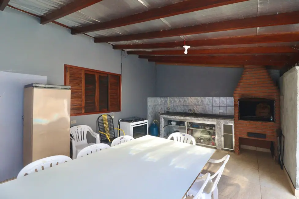 Casa com 3 quartos à venda, 80m2 em Peruibe - SP - imagem 8 Foto 8 de Casa com 3 quartos à venda, 80m2 em Peruibe - SP