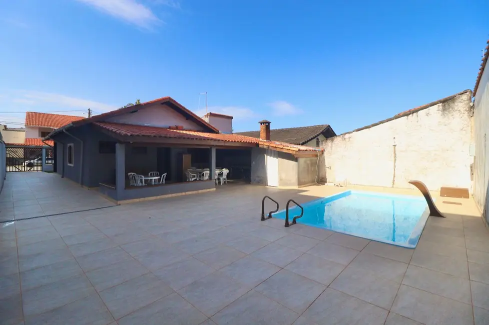 Casa com 3 quartos à venda, 80m2 em Peruibe - SP - imagem 5 Foto 5 de Casa com 3 quartos à venda, 80m2 em Peruibe - SP