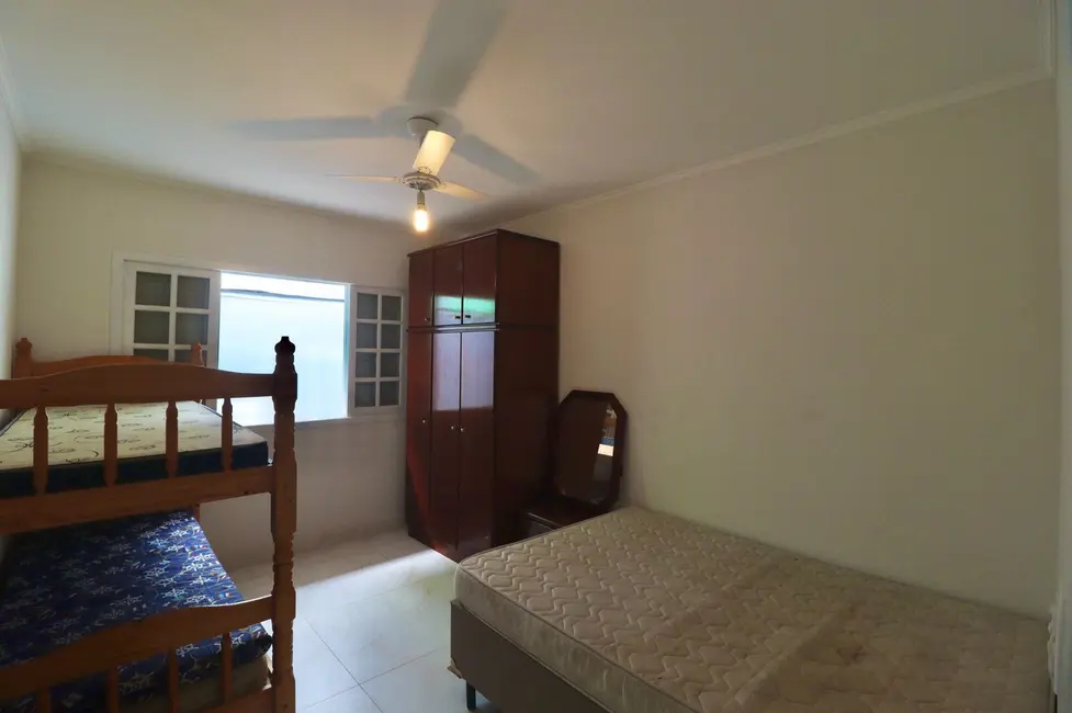 Casa com 3 quartos à venda, 149m2 em Peruibe - SP - imagem 8 Foto 8 de Casa com 3 quartos à venda, 149m2 em Peruibe - SP