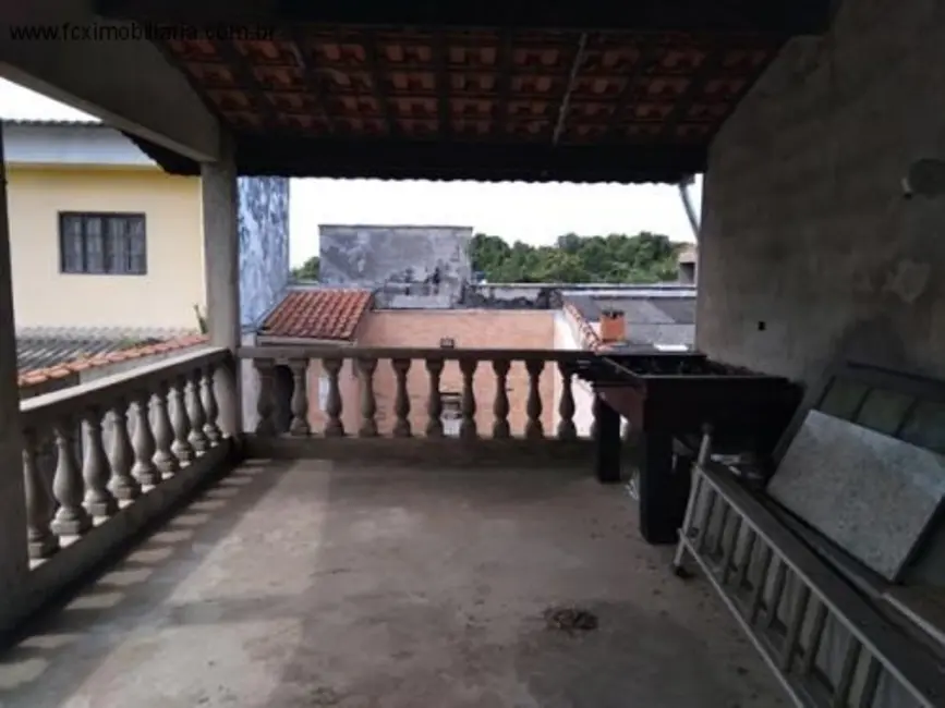 Foto 2 de Casa com 3 quartos à venda, 177m2 em Itanhaem - SP