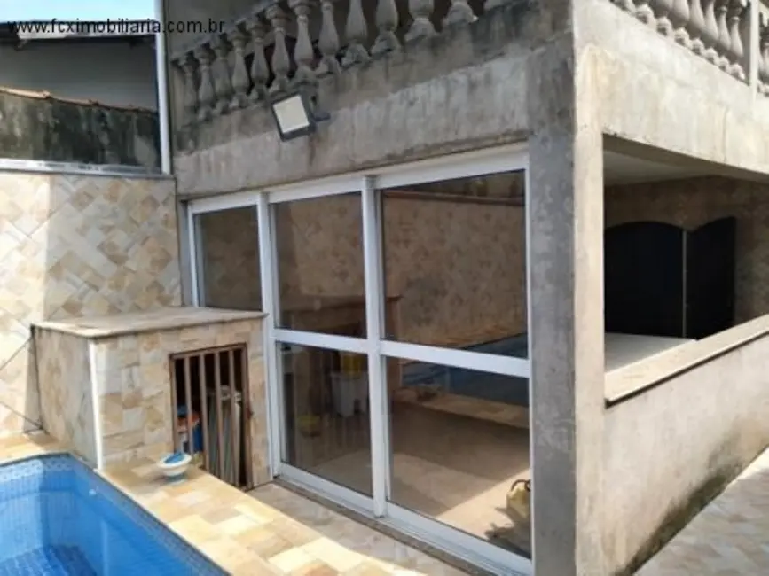 Foto 9 de Casa com 3 quartos à venda, 177m2 em Itanhaem - SP