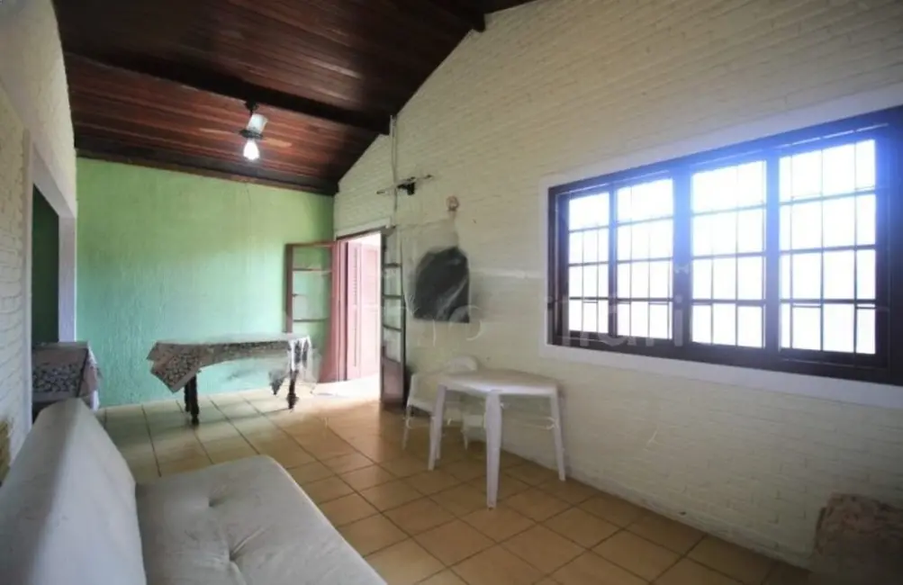Casa com 5 quartos à venda, 230m2 em Peruibe - SP - imagem 5 Foto 5 de Casa com 5 quartos à venda, 230m2 em Peruibe - SP