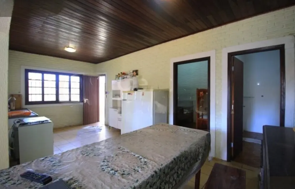 Casa com 5 quartos à venda, 230m2 em Peruibe - SP - imagem 8 Foto 8 de Casa com 5 quartos à venda, 230m2 em Peruibe - SP
