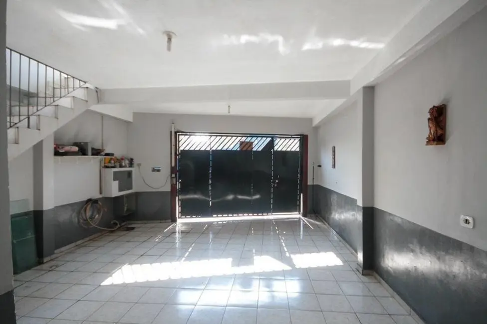 Casa com 2 quartos à venda, 130m2 em Vila Fachini, São Paulo - SP - imagem 2 Foto 2 de Casa com 2 quartos à venda, 130m2 em Vila Fachini, São Paulo - SP