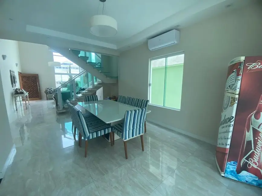 Foto 5 de Casa com 4 quartos à venda, 380m2 em Peruibe - SP