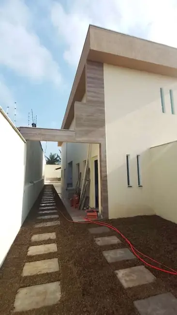 Foto 4 de Casa com 2 quartos à venda, 69m2 em Itanhaem - SP