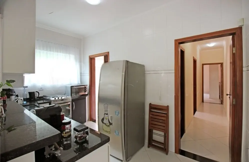 Casa com 3 quartos à venda, 150m2 em Peruibe - SP - imagem 6 Foto 6 de Casa com 3 quartos à venda, 150m2 em Peruibe - SP