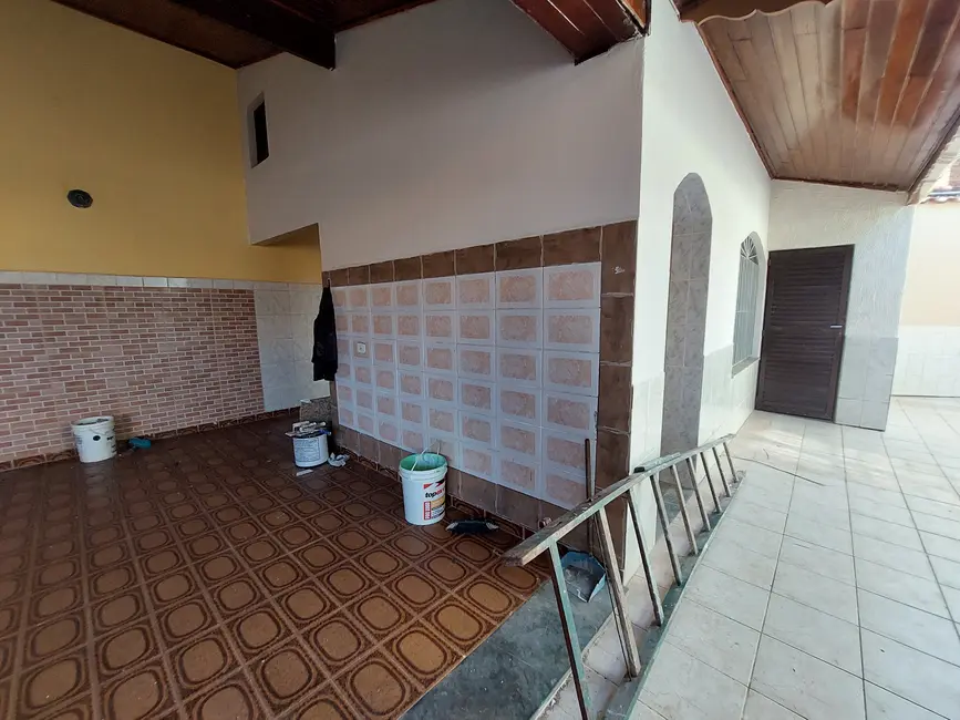 Foto 9 de Casa com 3 quartos à venda, 300m2 em Itanhaem - SP