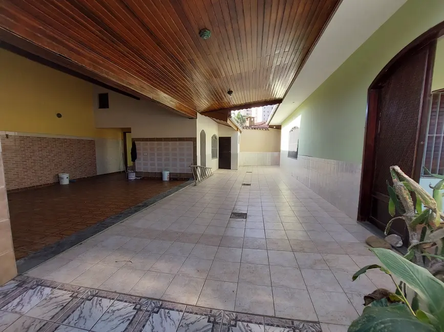 Foto 7 de Casa com 3 quartos à venda, 300m2 em Itanhaem - SP