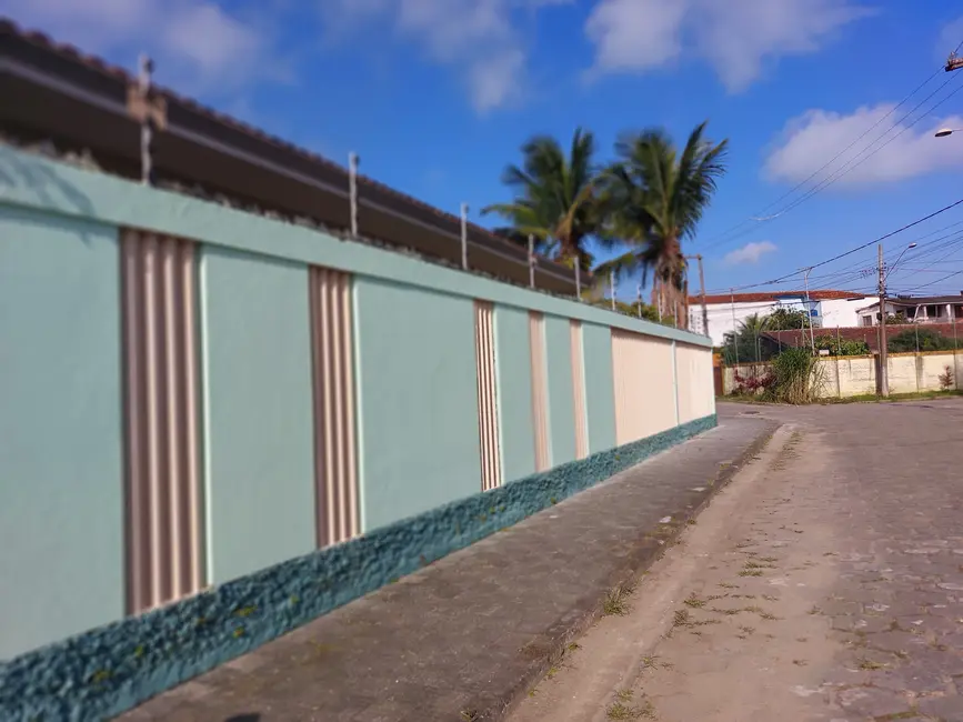 Foto 2 de Casa com 3 quartos à venda, 300m2 em Itanhaem - SP