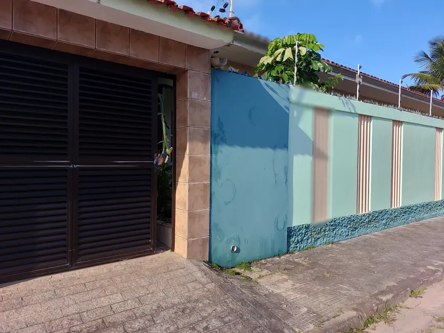 Foto 4 de Casa com 3 quartos à venda, 300m2 em Itanhaem - SP