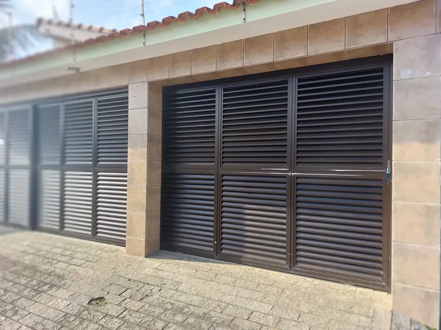 Foto 3 de Casa com 3 quartos à venda, 300m2 em Itanhaem - SP