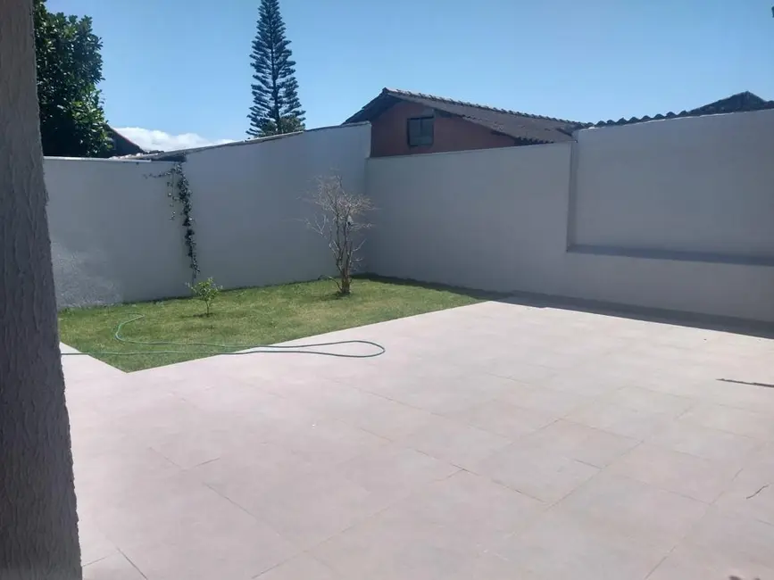 Foto 7 de Casa com 3 quartos à venda, 130m2 em Itanhaem - SP