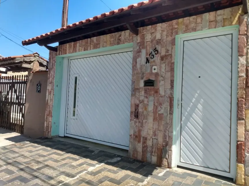 Foto 1 de Casa com 3 quartos à venda, 102m2 em Itanhaem - SP