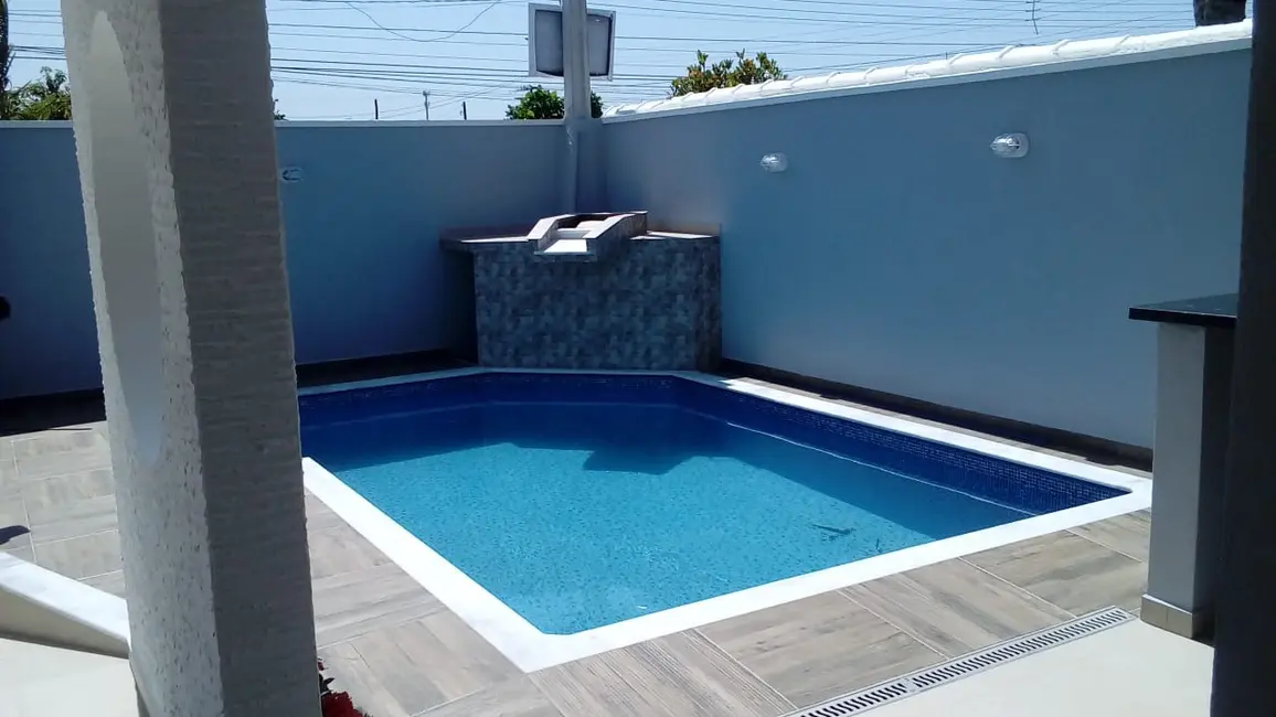 Casa com 3 quartos à venda, 150m2 em Peruibe - SP - imagem 4 Foto 4 de Casa com 3 quartos à venda, 150m2 em Peruibe - SP