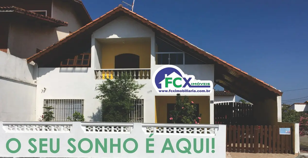 Casa com 3 quartos à venda, 270m2 em Peruibe - SP - imagem 1 Foto 1 de Casa com 3 quartos à venda, 270m2 em Peruibe - SP