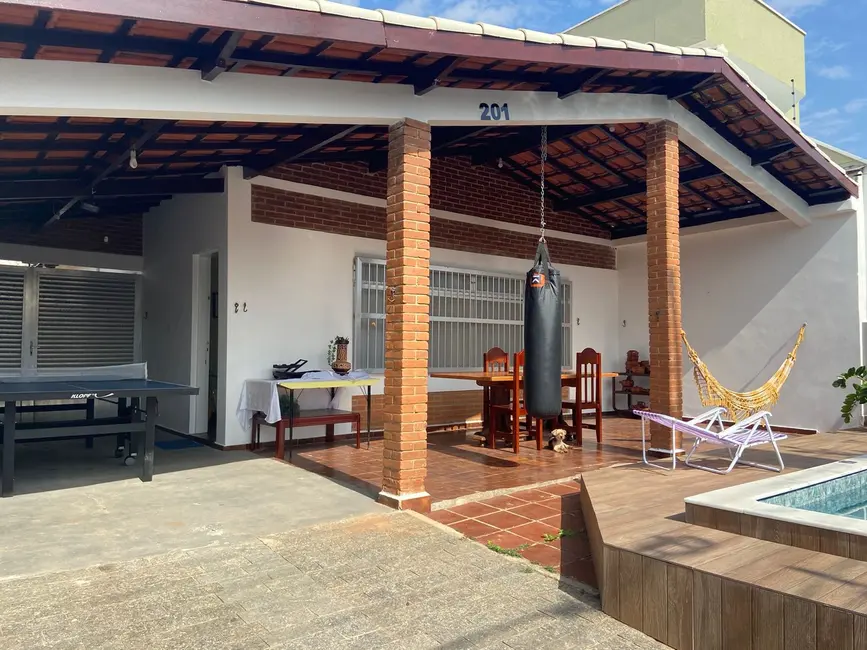 Casa com 2 quartos à venda, 158m2 em Peruibe - SP - imagem 6 Foto 6 de Casa com 2 quartos à venda, 158m2 em Peruibe - SP