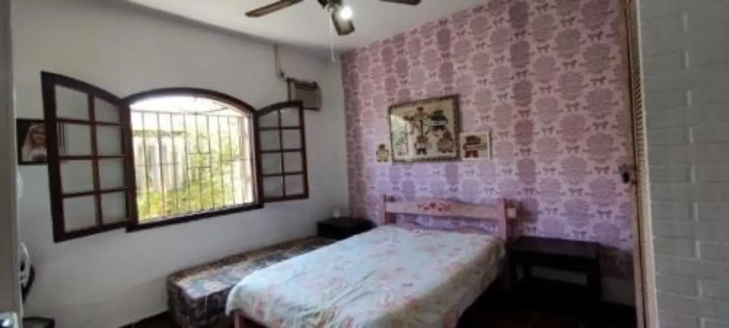 Foto 8 de Casa com 3 quartos à venda, 144m2 em Itanhaem - SP