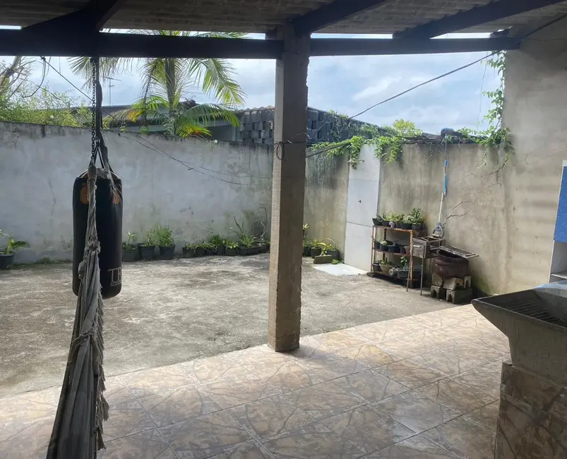 Foto 3 de Casa com 2 quartos à venda, 57m2 em Itanhaem - SP
