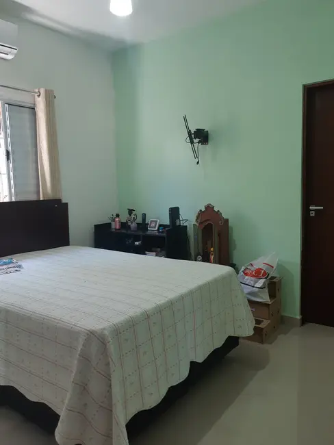 Foto 8 de Casa com 2 quartos à venda, 62m2 em Itanhaem - SP