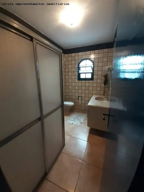 Foto 9 de Casa com 5 quartos à venda, 241m2 em Itanhaem - SP