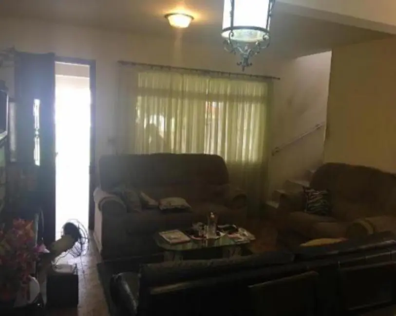 Foto 2 de Casa com 3 quartos à venda, 239m2 em Itanhaem - SP