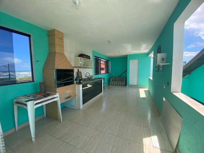 Casa com 5 quartos à venda, 186m2 em Peruibe - SP - imagem 8 Foto 8 de Casa com 5 quartos à venda, 186m2 em Peruibe - SP