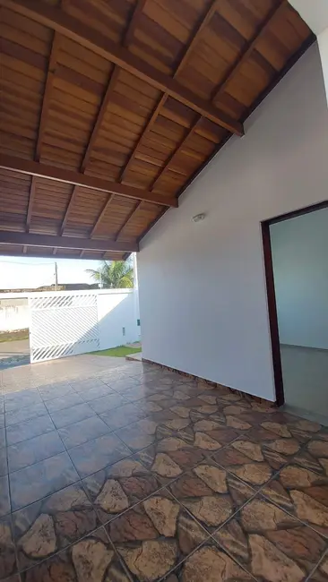 Casa com 2 quartos à venda, 80m2 em Peruibe - SP - imagem 3 Foto 3 de Casa com 2 quartos à venda, 80m2 em Peruibe - SP