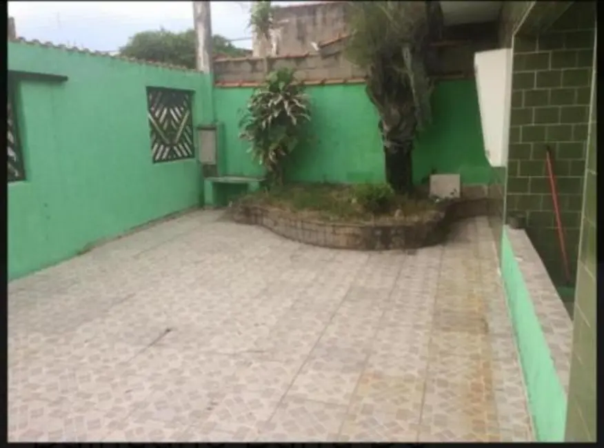 Foto 1 de Casa com 4 quartos à venda, 150m2 em Peruibe - SP