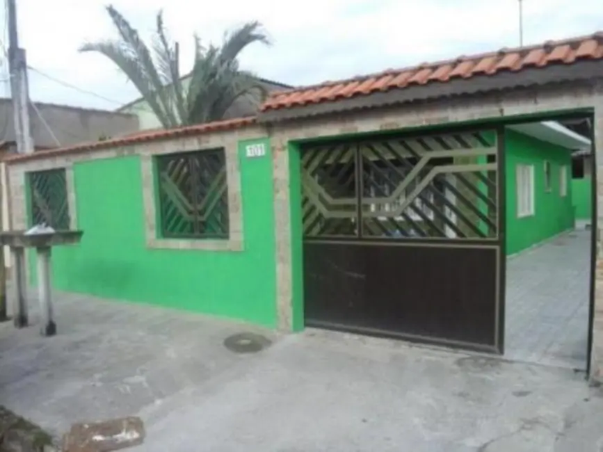 Casa com 4 quartos à venda, 150m2 em Peruibe - SP - imagem 3 Foto 3 de Casa com 4 quartos à venda, 150m2 em Peruibe - SP