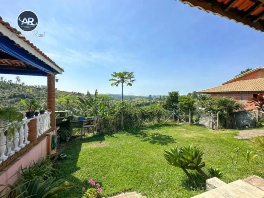 Chácara com 2 quartos à venda, 250m2 em Jarinu - SP - imagem 8 Foto 8 de Chácara com 2 quartos à venda, 250m2 em Jarinu - SP