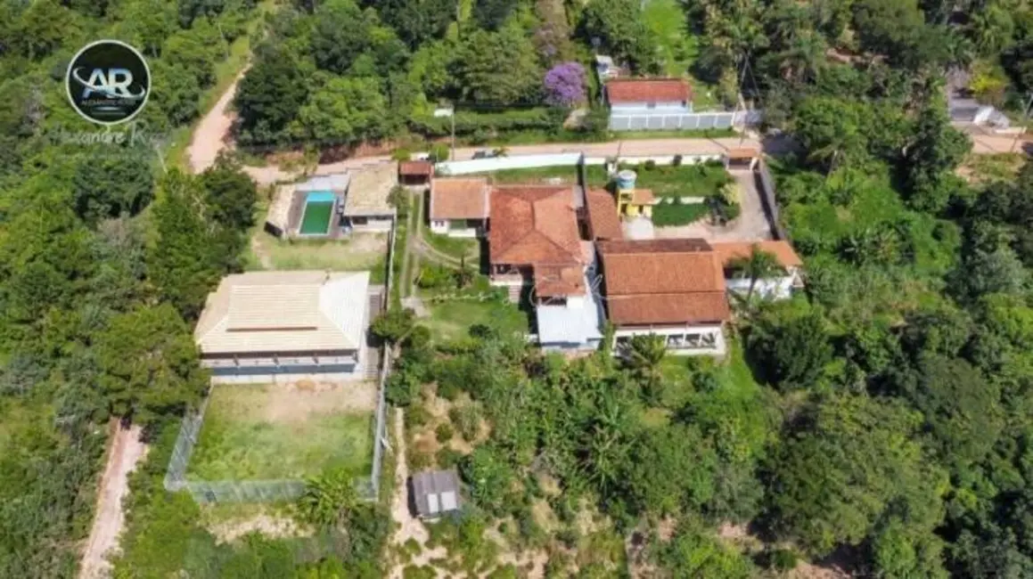 Chácara com 2 quartos à venda, 250m2 em Jarinu - SP - imagem 4 Foto 4 de Chácara com 2 quartos à venda, 250m2 em Jarinu - SP