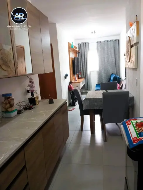 Foto 3 de Apartamento com 2 quartos à venda, 46m2 em Vila Iguaçu, Varzea Paulista - SP